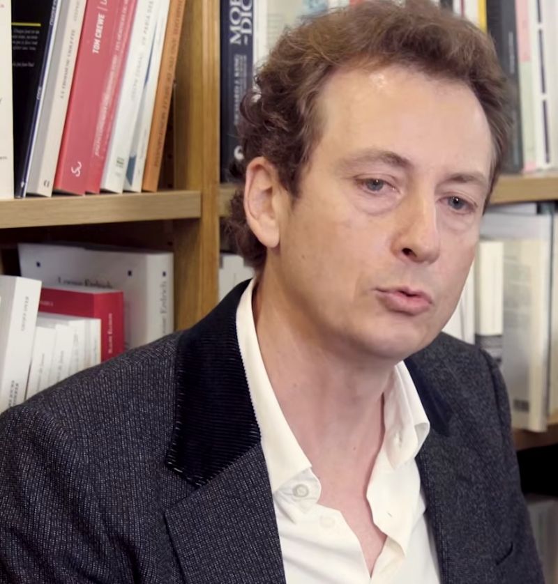 Frédéric Denjoy pendant la rencontre à la librairie Tschann