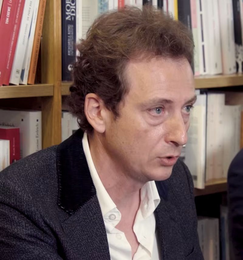 Frédéric Denjoy pendant la rencontre à la librairie Tschann
